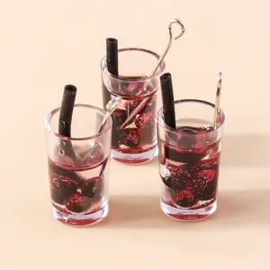 Mini bicchieri di birra in acrilico con glitter viola per ciondoli fai-da-te e hobby