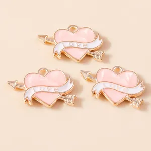 Ciondoli a cuore Cupido rosa con nastri LOVE per creazione gioielli fai-da-te