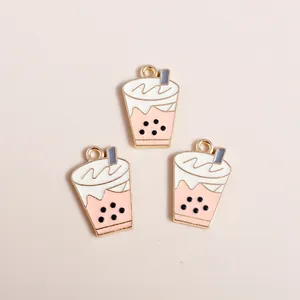 Tre ciondoli a forma di tè al latte rosa con anelli dorati per accessori per gioielli DIY