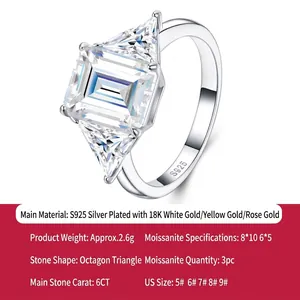 Vista macro del marchio S925 sulla fascia placcata oro bianco 18k dell'anello moissanite 6CT