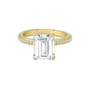 Elegant 925 sterling silver ring with emerald cut zircon and pave-set accents