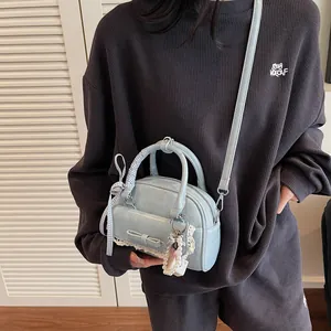 Mini sac à main bleu clair avec nœud, dentelle et breloque perle pour femme chic