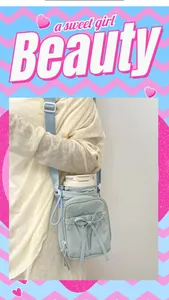 Détail du sac gourde en nylon bleu clair avec nœud doux et poche zippée pratique