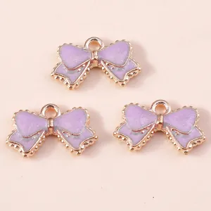 Set di 3 dolci ciondoli a fiocco viola con bordi dorati per creazione gioielli DIY
