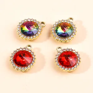 Pendentifs ronds en cristal de luxe avec halo de diamants et cadre doré pour collier