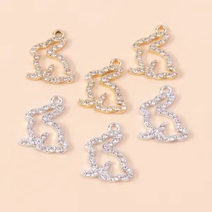 Glinsterende konijn hangers met kristallen in goud en zilver voor DIY sieraden
