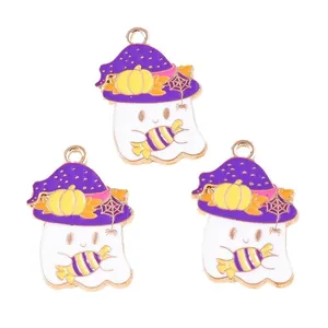 Trois breloques fantômes d'Halloween avec chapeaux de sorcière violets pour bijoux DIY