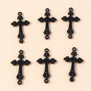 Pendentifs croix gothiques noirs avec relief pour la création de bijoux DIY