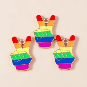 Ciondoli segno di pace in smalto arcobaleno e lega dorata per gioielli fai-da-te