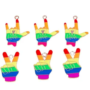 Ciondoli in lega arcobaleno con segni I love you e pace per la creazione di gioielli fai da te