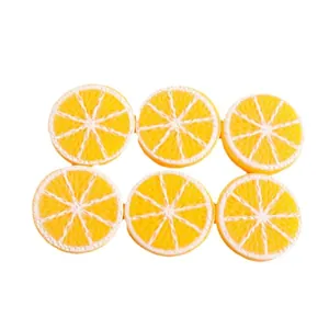 Set van 6 realistische gele citroenschijfjes van hars voor DIY-knutselen en decoratie