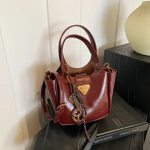 Women's Vintage PU Leather Bucket Bag Minimalist Retro Shoulder Crossbody Bag With Triangle Logo Fashion Autumn Winter Handbag Purse