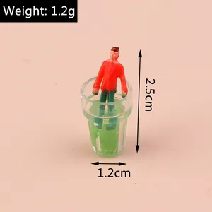 Figura en miniatura en taza con dimensiones 2,5 cm de altura y peso de 1,2 g