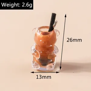 Detailansicht des 26mm Milchtee-Bär Anhängers mit Maßen 13mm und 2,6g Gewicht