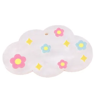 Wolk vormige hars bedeltje met kleurrijke bloempatronen en gat voor DIY sieraden maken