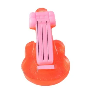Mini dije de guitarra en resina naranja y rosa para manualidades DIY y fundas de teléfono