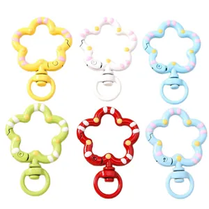 Mosquetones de metal con diseño floral pintado para joyería DIY y accesorios de llaveros