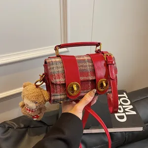 Borsa a Tracolla in Tweed di Lana a Quadri Rétro da Donna Con Fibbia in Metallo Portachiavi a Orsetto Piccola Borsa a Mano Quadrata