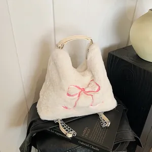 Borsa Tote da Donna Casual in Peluche Ricamo Fiocco Rosa Pelliccia Sintetica Borsa a Tracolla Con Catena in Metallo Invernale