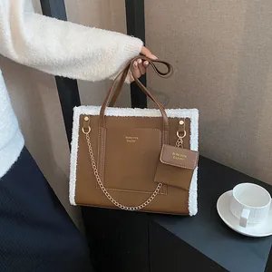 Women Fashion Large Capacity Tote Bag With Lamb Wool Trim Faux Leather Shoulder Bag With Gold Chain And Small Pouch Purse