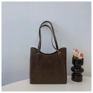 Détails du sac fourre-tout vintage en cuir PU marron avec boucles en métal et fini mat