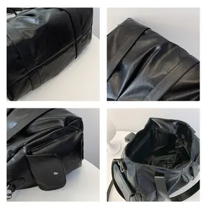 Detailansicht der großen schwarzen Ledertasche mit Texturen, Taschen und Innenfächern