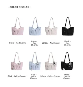 Detailed comparison of polka dot tote bags in four colors with and without cute star pendants