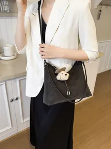 Retro anthrazitfarbene Hobo-Einkaufstasche mit Plüsch-Hundeanhänger für die tägliche Arbeit
