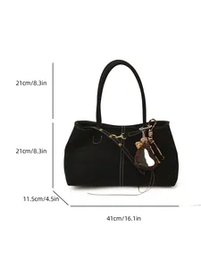 Sac cabas noir mat avec coutures blanches et dimensions détaillées sur fond blanc