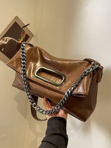 Γυναικεία Τσάντα Tote από Δέρμα PU Με Αλυσίδα Μεγάλη Χωρητικότητα Μινιμαλιστική Τσάντα Ώμου Χιαστί Για Καθημερινή Μετακίνηση Casual