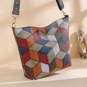 Sac Fourre-tout Femme Bloc de Couleur Géométrique 3D en Cuir PU Grande Capacité Sac à Bandoulière Avec Large Sangle Bohème
