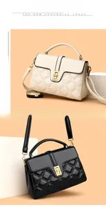 Détails du sac bandoulière matelassé beige et noir avec fermoir rotatif doré