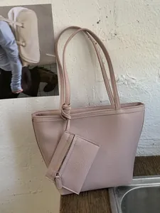 Große Kapazität Minimalistische PU Leder Tote Tasche Für Frauen Retro Lychee Muster Schultertasche Mit Passendem Beutel