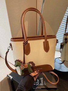 Bolso de Mano para Mujer de Lona y Cuero PU Patchwork Casual Bandoulière Tote Con Colgante de Caballo Correa Ajustable Moda Bolso de Mano