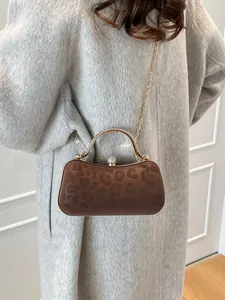 Pochette de soirée léopard marron avec poignée en cristal doré et bandoulière