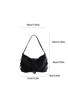 Dimensions du sac fourre-tout en cuir noir minimaliste avec mesures de la bandoulière