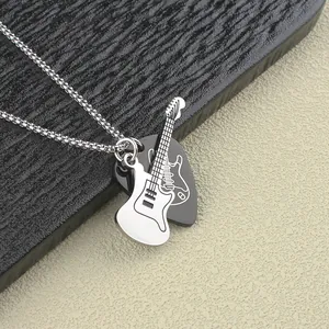 Collana con pendente chitarra rock e plettro nero in acciaio inossidabile da uomo