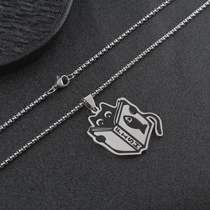 Collier pendentif chat noir lisant un livre de poisson en acier inoxydable argenté