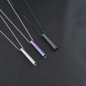 Collares con silbato de meditación de acero inoxidable en plata, arcoíris y negro mate