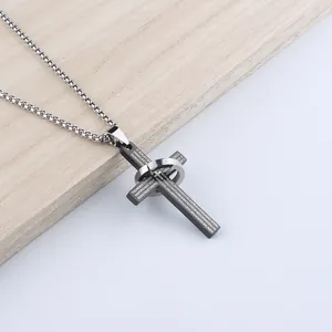 Schwarze Kreuz-Halskette aus Edelstahl mit spanischem Gebet und silberner Kette