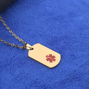 Collier plaque militaire médicale dorée avec symbole étoile de la vie rouge