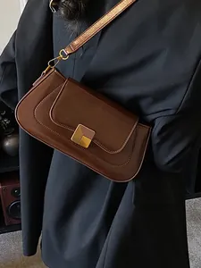Braune Baguette-Tasche aus Leder mit goldener Schnalle, elegante Schultertasche Damen