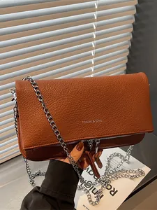 Sac Baguette Femme Minimaliste en Similicuir Granulé Avec Bandoulière Chaîne Argentée Gland Double Fermeture Éclair Sac à Main