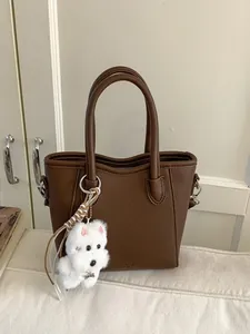 Sac Cabas en Cuir PU à Texture Litchi pour Femme Avec Breloque Chien Sac Seau Rétro Style Coréen Sac à Bandoulière Quotidien