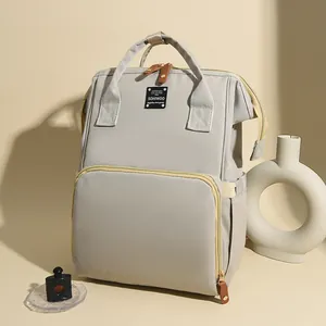 Mochila pañalera multifuncional gris claro de nailon resistente con gran capacidad