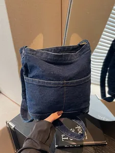 Sac Bandoulière Casual en Denim pour Femmes Rétro Surpiqûres Contrastées Multi Poches Sac Porté Épaule Style Coréen en Toile