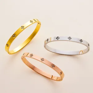 Mode Titaniumstaal Klavertje Vier Armband Voor Vrouwen Luxe Strass Tien Bloem Scharnierende Armband Sieraden Cadeau
