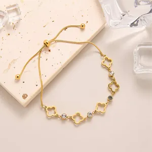 Damen Mode Titanstahl Hohle Vierblättriges Kleeblatt Armband Gold Vergoldet Zirkonia Verstellbare Kordelzug Kette Armband Elegant Schmuck Geschenk