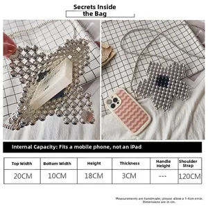 Detailed size guide for handmade beaded star bag with measurements and capacity view