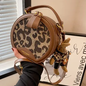 Dames Vintage Ronde Crossbody Tas Mode Ruitjes Hahnentritt Luipaardprint Kleine Handtas Met Konijnenhanger PU Leren Tas